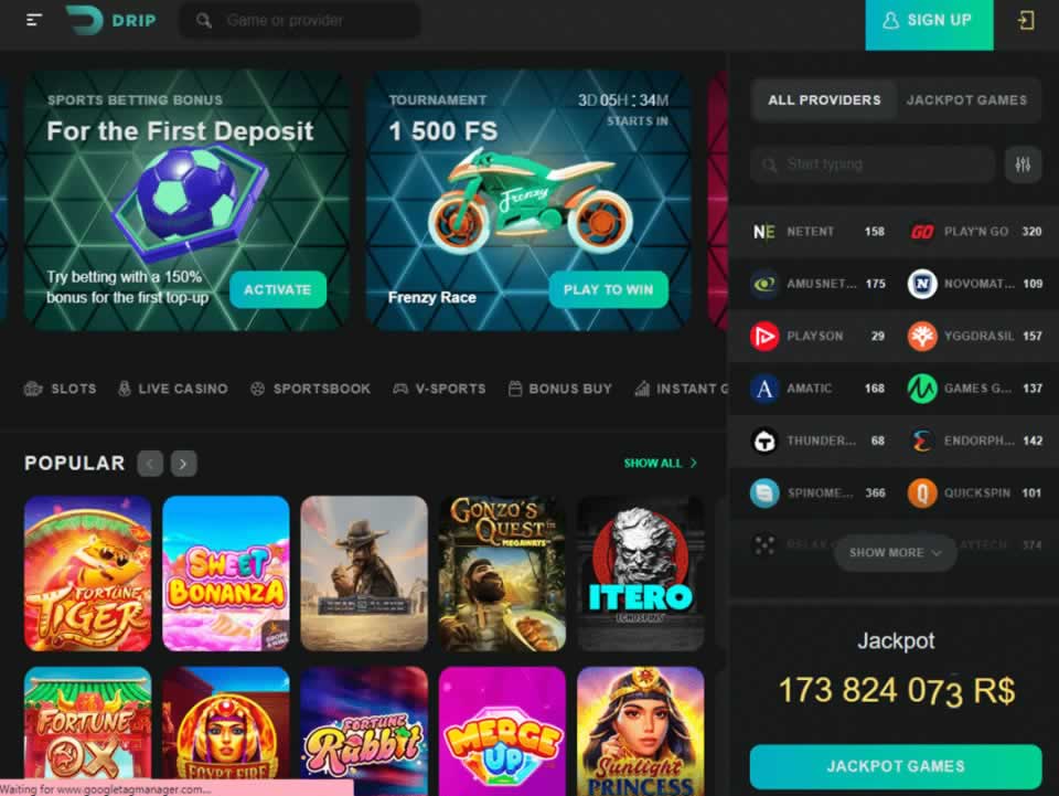 Embarque em uma viagem interestelar no Supernova Casino, onde a emoção do jogo encontra a magnificência do universo. Criado em 2016 pela Blue Media NV, o cassino apresenta um tema interestelar, apresentado visualmente em um atraente layout azul e roxo, proporcionando uma experiência única. Cada seção do cassino é habilmente marcada com ícones coloridos de meteoritos, tornando a navegação intuitiva e envolvente.